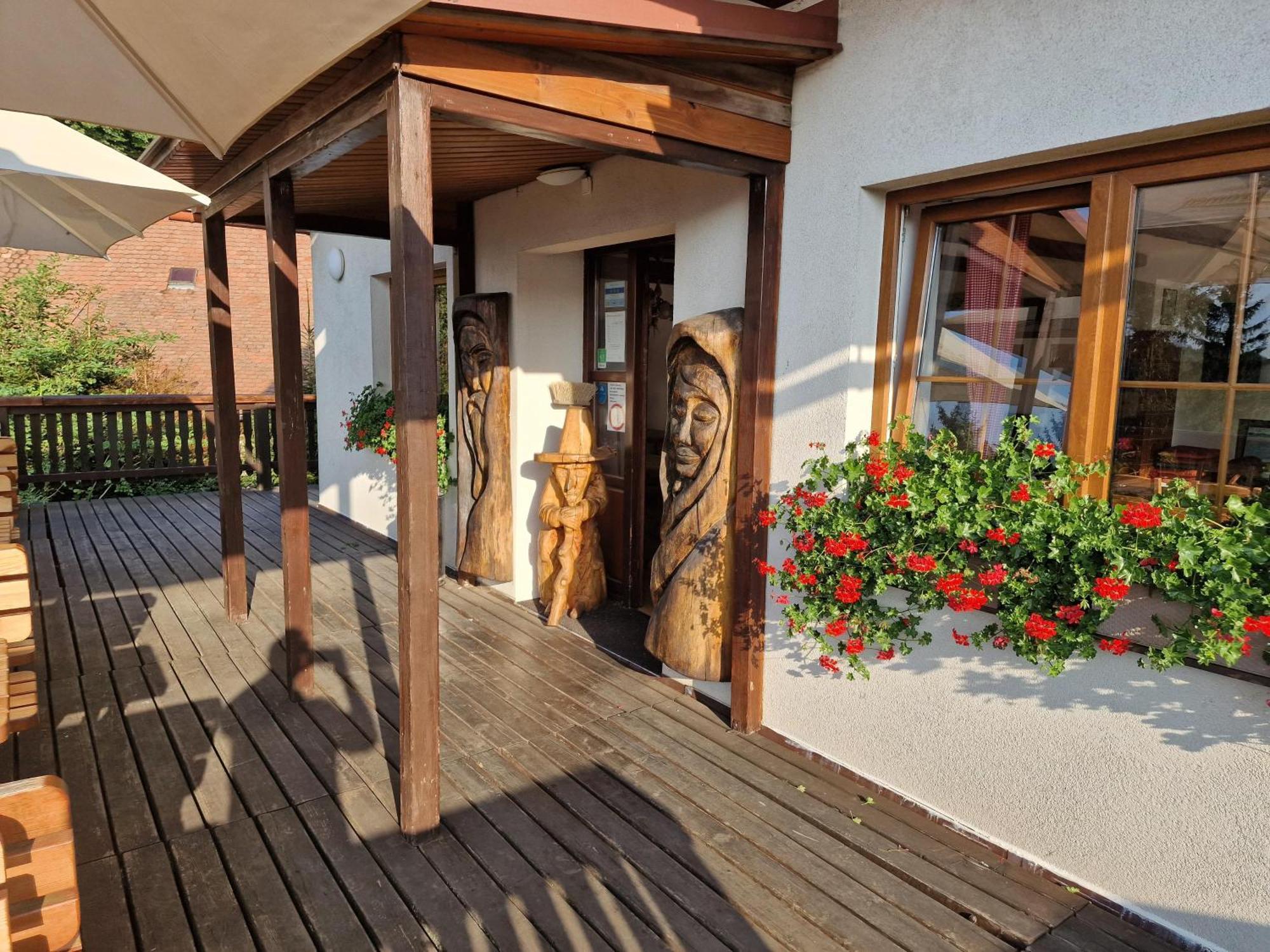 Wellness Hotel Chata Jana Lopeník Eksteriør billede